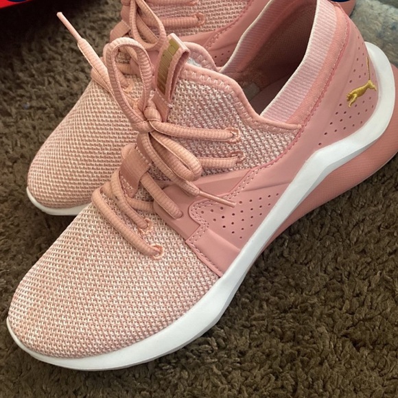 Shoes - Picture 3 of 3